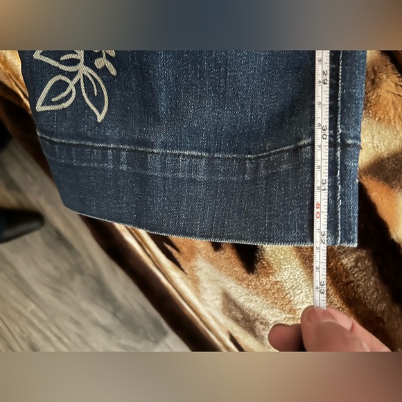 Ann Taylor LOFT Curvy Straight Leg Jeans laser itched. - Picture 12 of 15